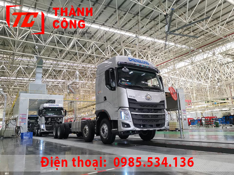 động cơ xe tải Chenglong 4 chân thùng 9m5